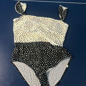 Summer Salt black and white bathing suit
